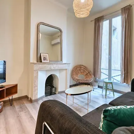 Le Magnifique Grande Terrasse Apartment *